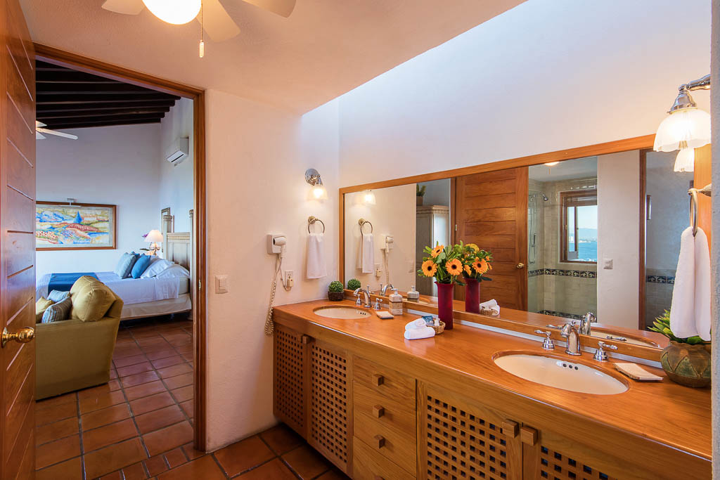 Villa - Full Ocean View, Short Walk to Beach & Private Pool Villa - Full Ocean View, Short Walk to Beach & Private Pool